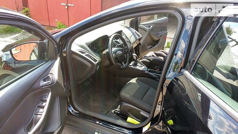 Седан Ford Focus 2015 в Львове