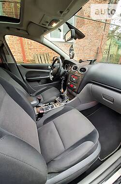 Універсал Ford Focus 2010 в 