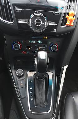 Хэтчбек Ford Focus 2017 в Сарнах