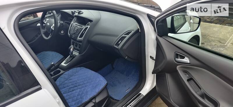 Хэтчбек Ford Focus 2014 в Запорожье