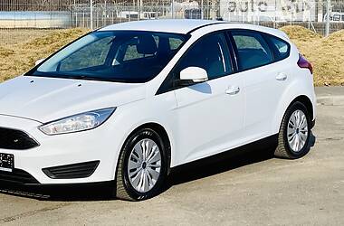 Хетчбек Ford Focus 2016 в 