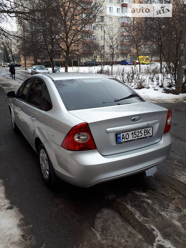 Хэтчбек Ford Focus 2008 в Мукачево