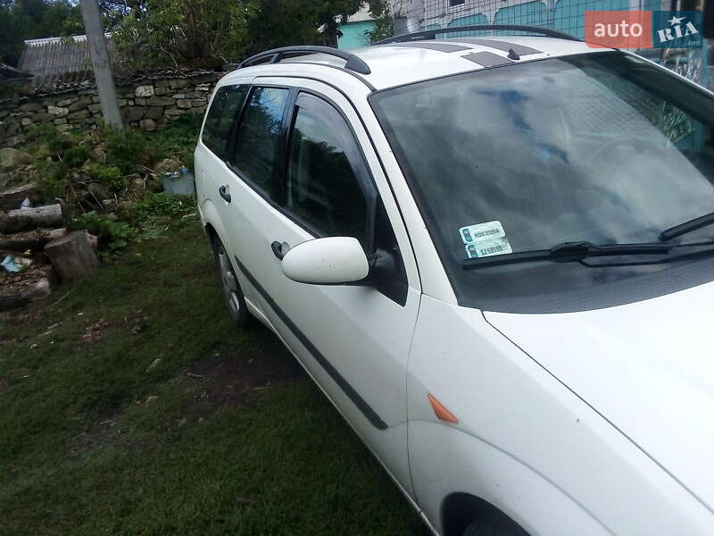 Универсал Ford Focus 2003 в Могилев-Подольске