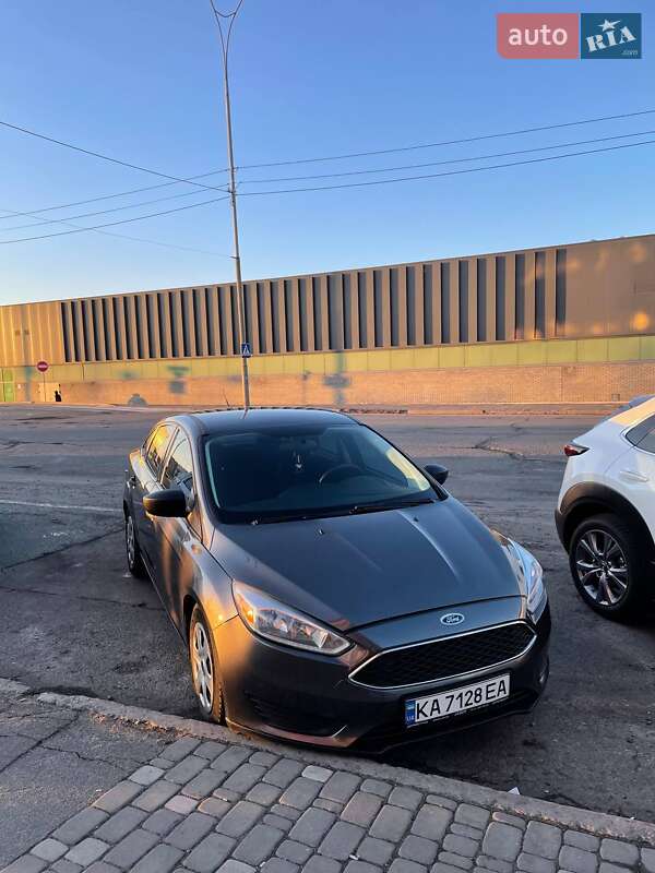 Седан Ford Focus 2016 в Киеве