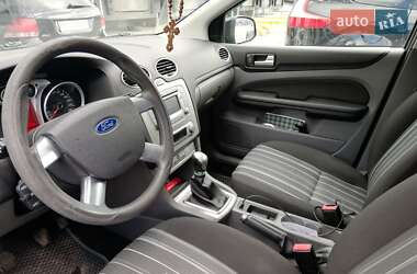 Универсал Ford Focus 2010 в 