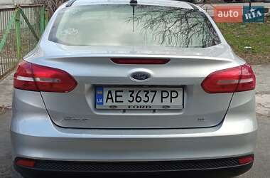 Седан Ford Focus 2015 в Дніпрі