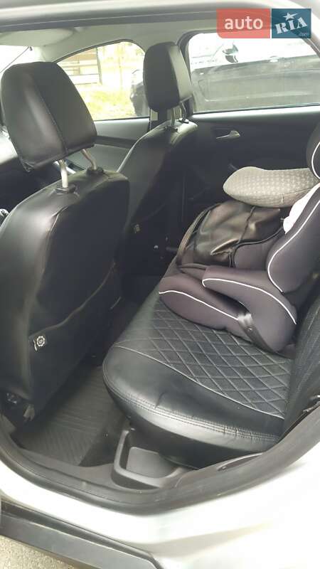 Универсал Ford Focus 2011 в Луцке