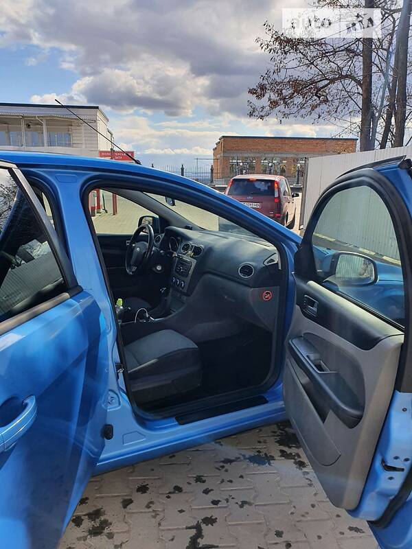 Хэтчбек Ford Focus 2011 в Коцюбинском