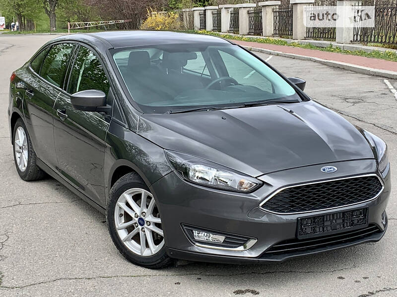 Седан Ford Focus 2018 в 