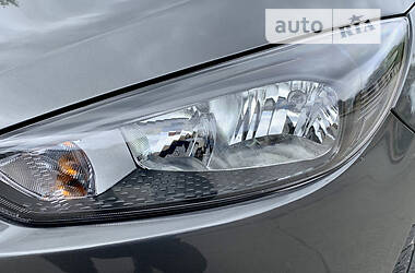 Седан Ford Focus 2018 в 