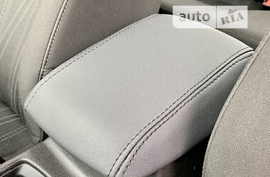 Седан Ford Focus 2018 в 