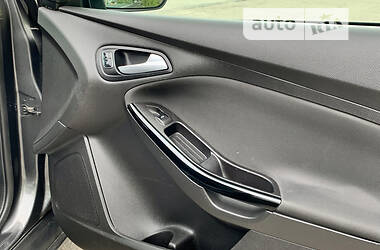 Седан Ford Focus 2018 в 