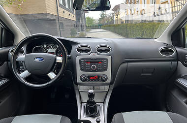 Универсал Ford Focus 2010 в 