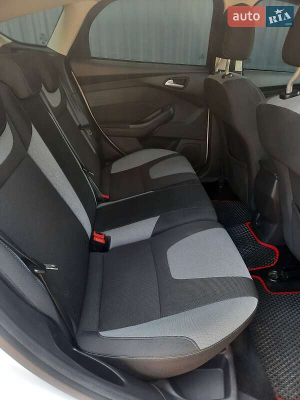 Хэтчбек Ford Focus 2013 в Львове