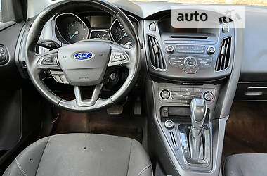 Седан Ford Focus 2015 в Луцке