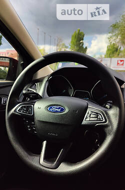 Седан Ford Focus 2017 в Запоріжжі