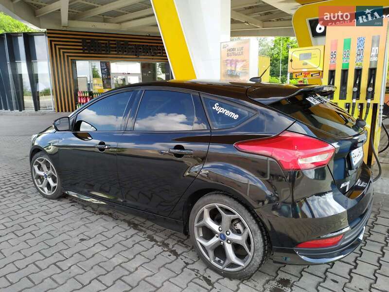 Хэтчбек Ford Focus 2017 в Одессе
