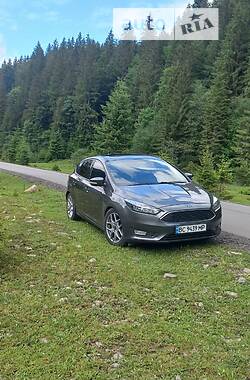 Хэтчбек Ford Focus 2015 в Львове