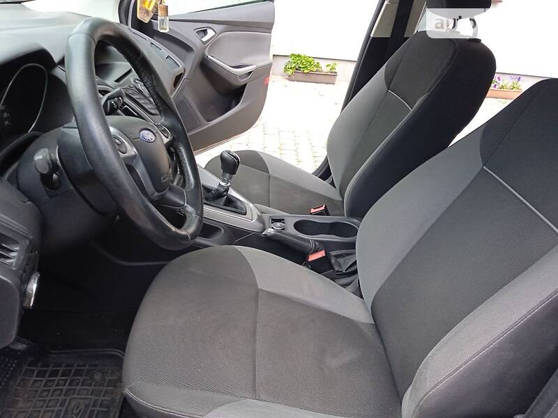 Универсал Ford Focus 2011 в Нововолынске фото 4 Универсал Ford Focus 2011 в Нововолынске