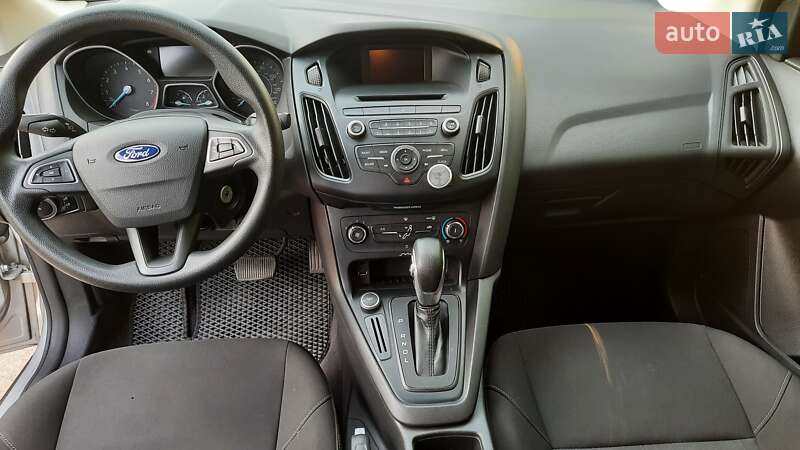 Седан Ford Focus 2015 в Киеве фото 14 Седан Ford Focus 2015 в Киеве