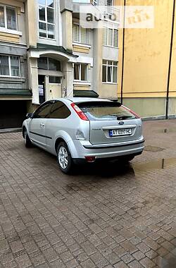 Хэтчбек Ford Focus 2006 в Ивано-Франковске