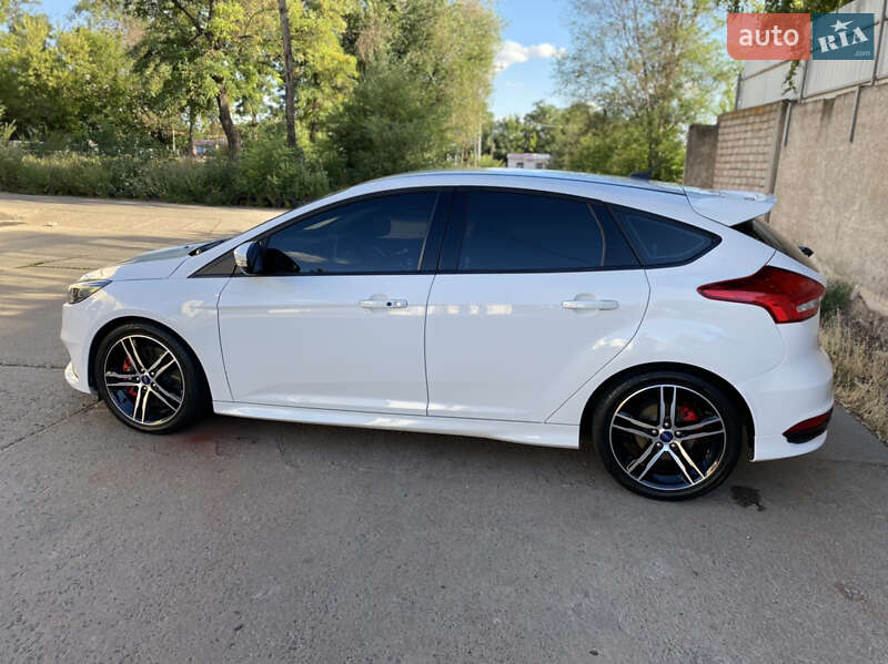 Хэтчбек Ford Focus 2018 в Кривом Роге