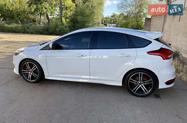 Хэтчбек Ford Focus 2018 в 