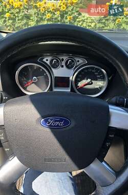 Универсал Ford Focus 2010 в 