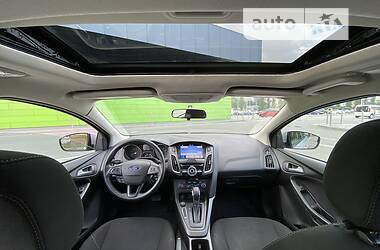 Седан Ford Focus 2018 в 
