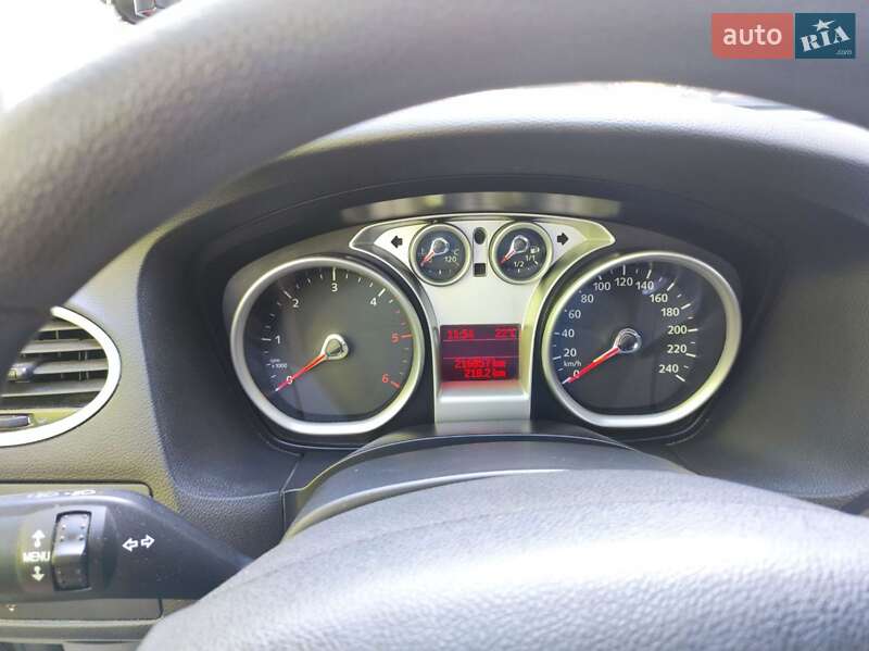 Универсал Ford Focus 2010 в Турийске