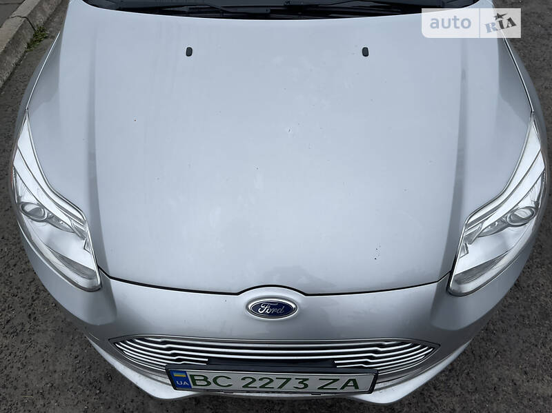 Хэтчбек Ford Focus 2014 в Львове