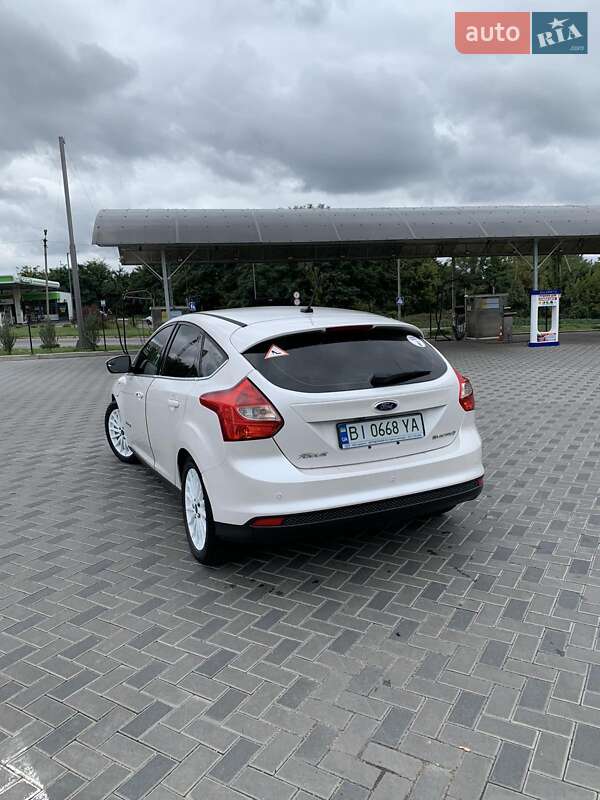 Хетчбек Ford Focus 2013 в Полтаві