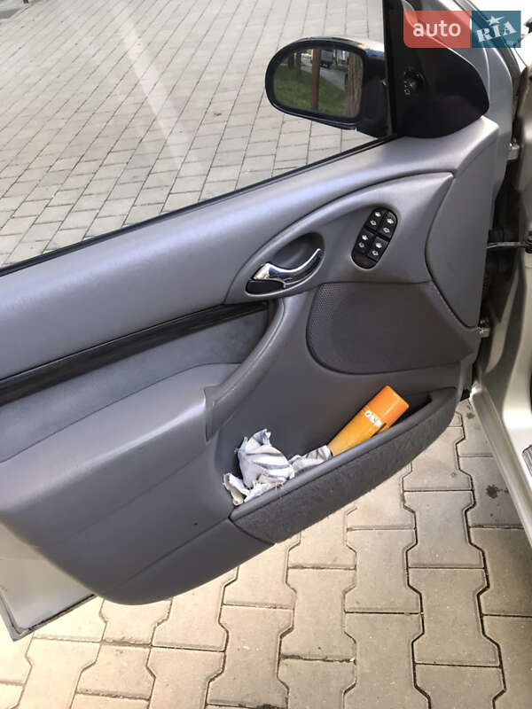 Седан Ford Focus 2000 в Мукачевому