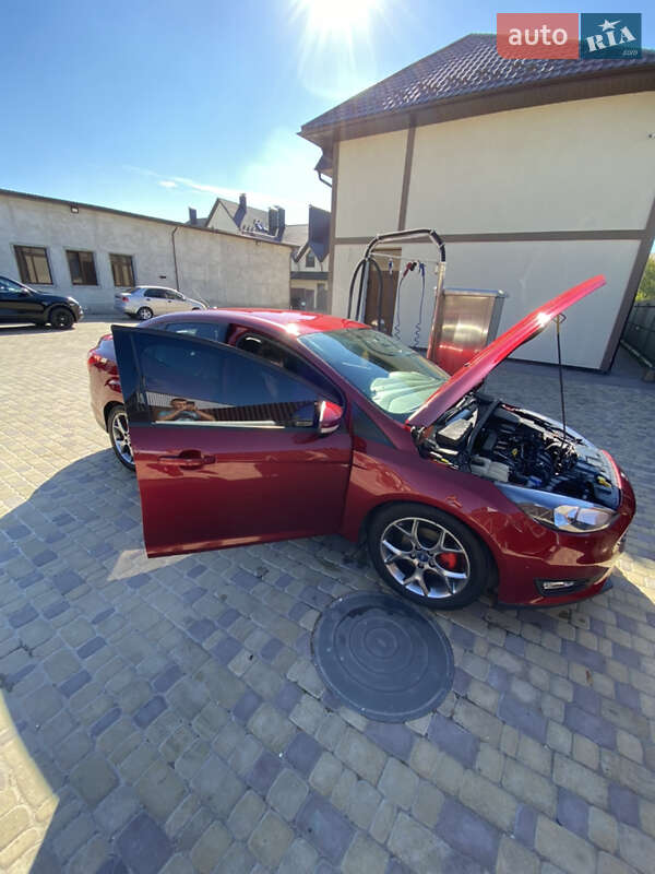 Седан Ford Focus 2014 в Теребовле