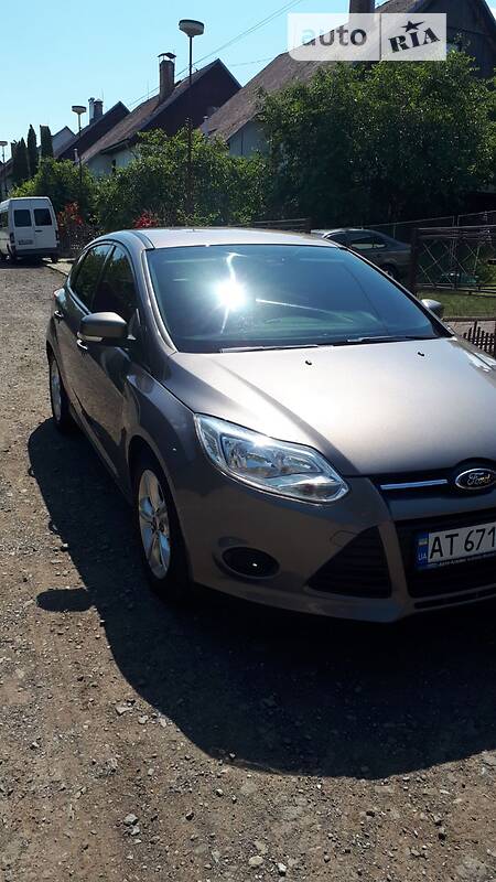 Хетчбек Ford Focus 2014 в Воловцю