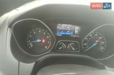 Седан Ford Focus 2014 в 