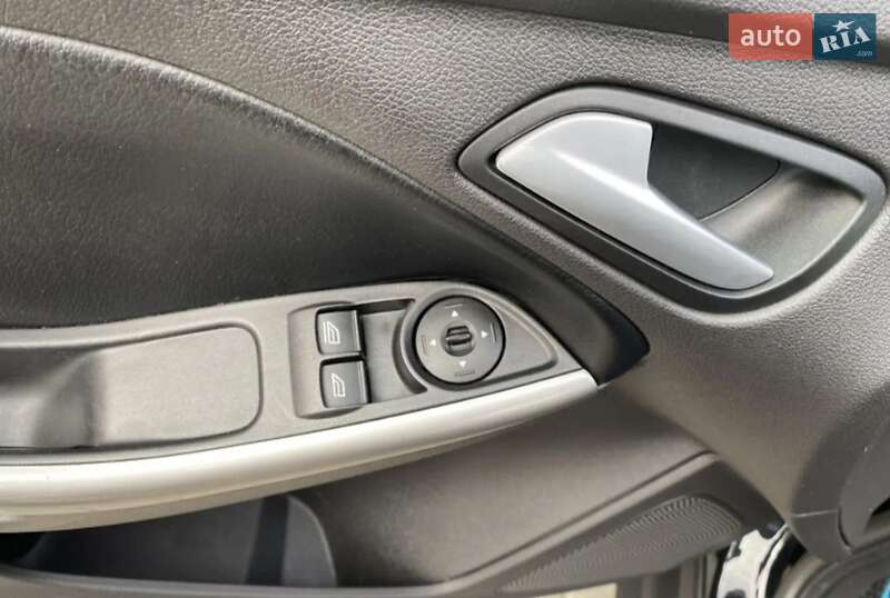 Универсал Ford Focus 2013 в Каменке-Бугской