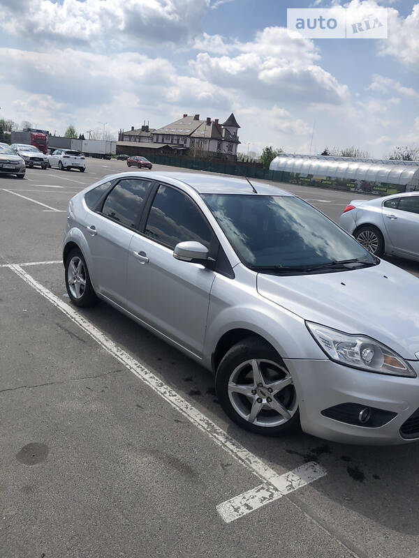 Хэтчбек Ford Focus 2010 в Львове
