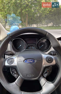 Универсал Ford Focus 2011 в 