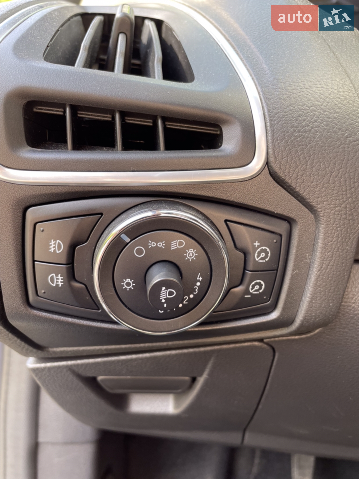 2011 Ford Focus - мініатюра 19