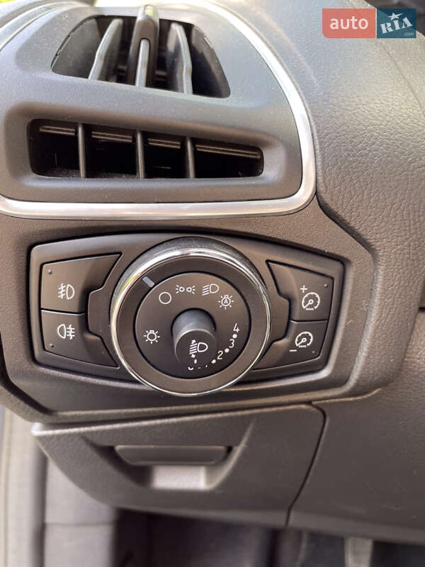 Универсал Ford Focus 2011 в Луцке