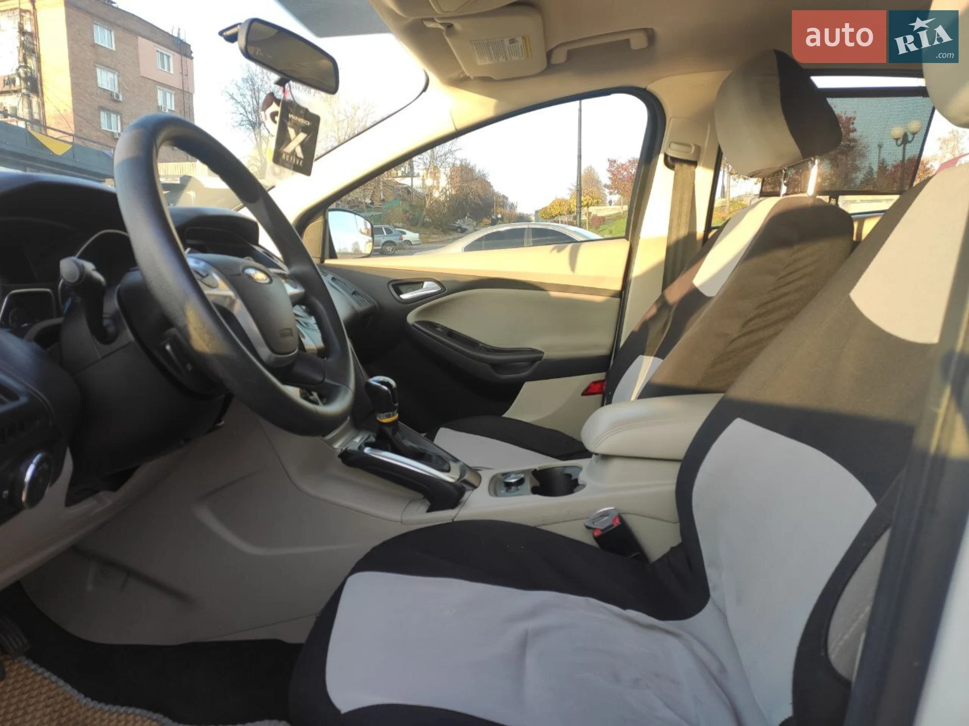 2012 Ford Focus - мініатюра 6