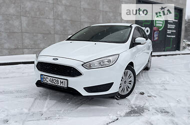Хэтчбек Ford Focus 2016 в 
