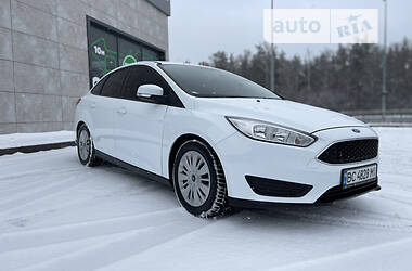 Хэтчбек Ford Focus 2016 в 