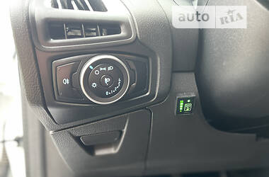 Хэтчбек Ford Focus 2016 в 