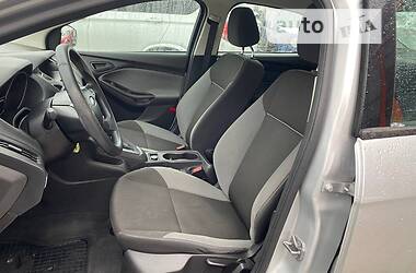 Седан Ford Focus 2012 в 