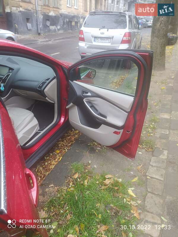 Седан Ford Focus 2012 в Львове фото 10 Седан Ford Focus 2012 в Львове