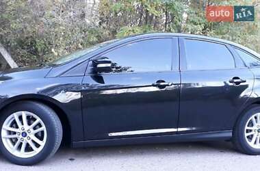 Седан Ford Focus 2015 в 