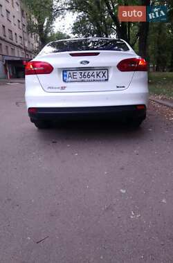 Седан Ford Focus 2016 в 