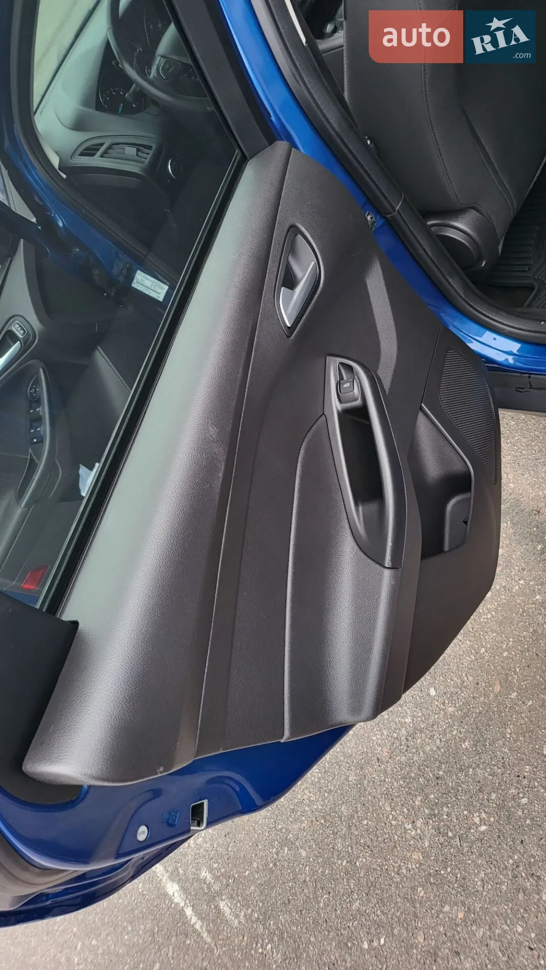 2017 Ford Focus - мініатюра 18